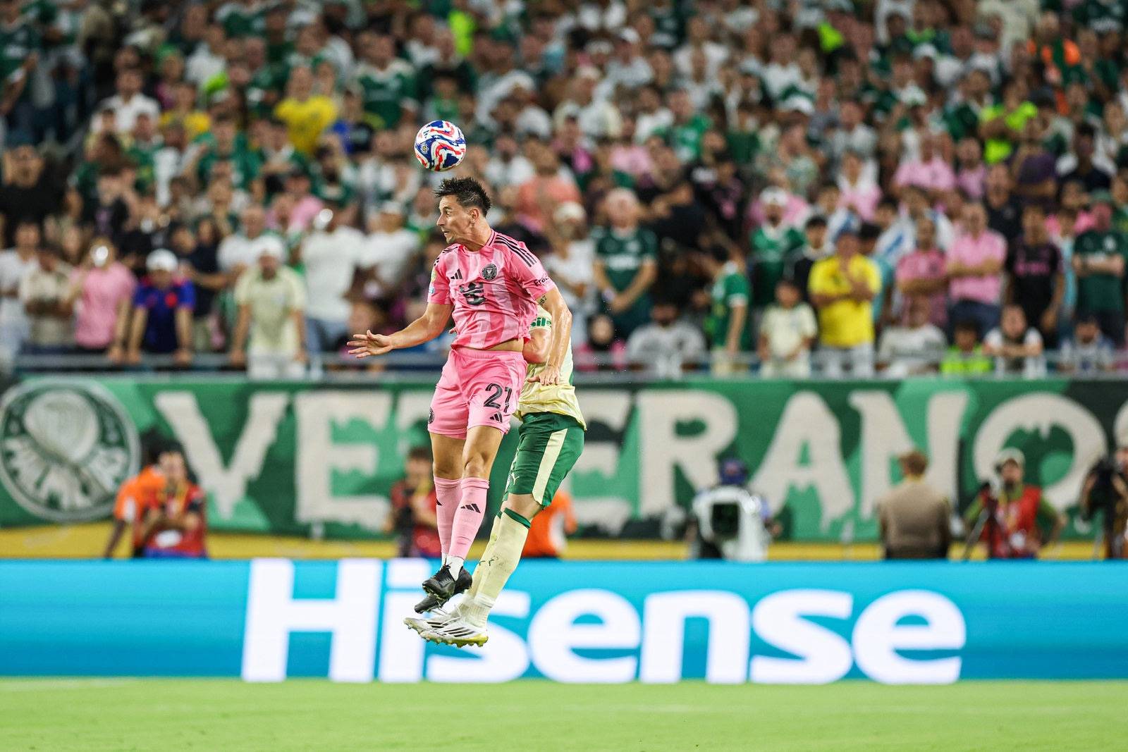 关于帕尔梅拉斯冲击季军，年轻球员表现亮眼的信息