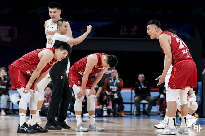 华体会网站入口-恩菲尔德战术调整，关键球员或将首发出战