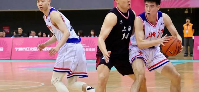 华体会官方登录入口-包含上海队成为本场最大亮点，全国篮球锦标赛瞬间破防，碾压的词条
