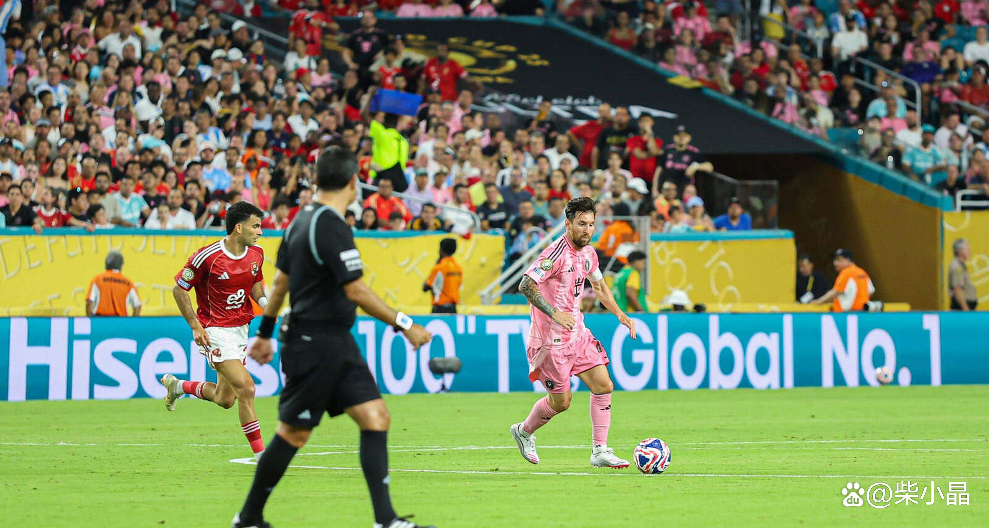 华体会竞技-一场国际足球盛宴完美闭幕，球员表现成为焦点