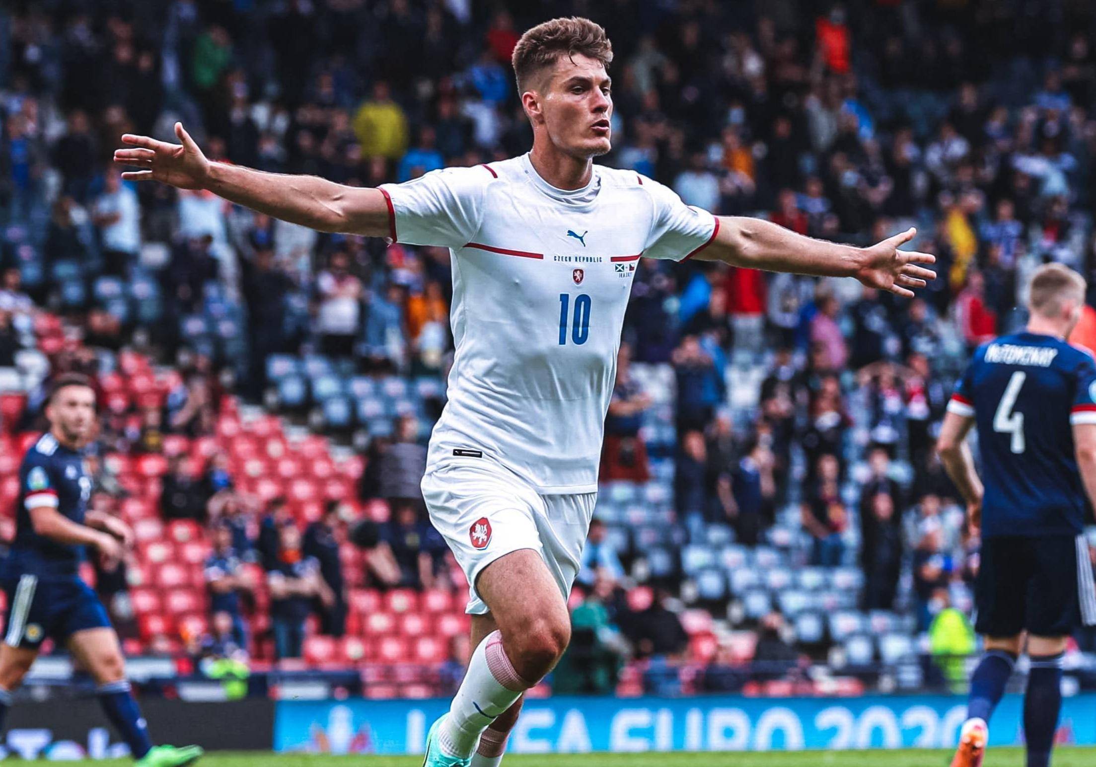 华体会官网app-捷克蓄势待发，中场控制力彰显的简单介绍