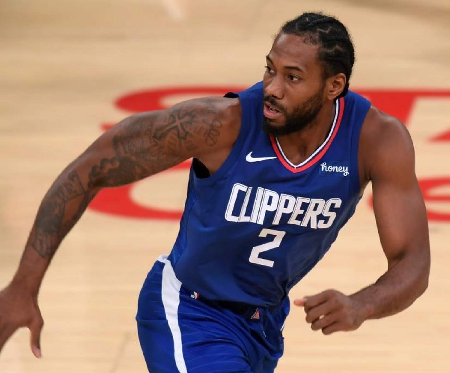 NBA比赛结果:快船队力克太阳队取得胜利 NBA比赛结果:快船队力克太阳队取得胜利