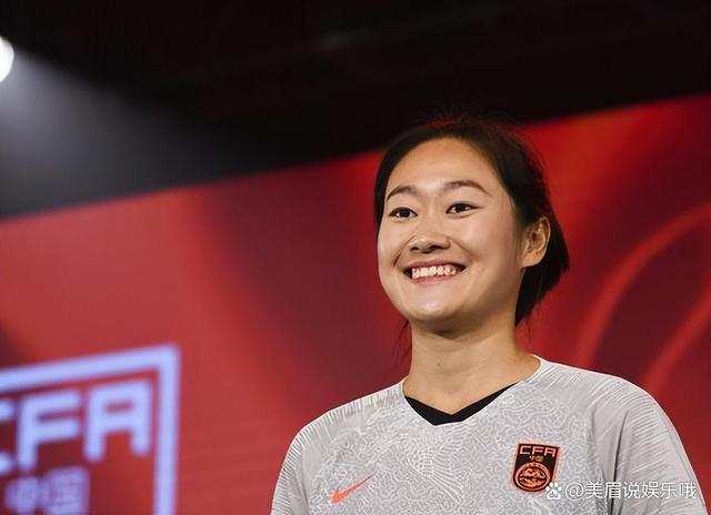 华体会vip注册-国际足球赛场上，女运动员们表现出色，令人瞩目