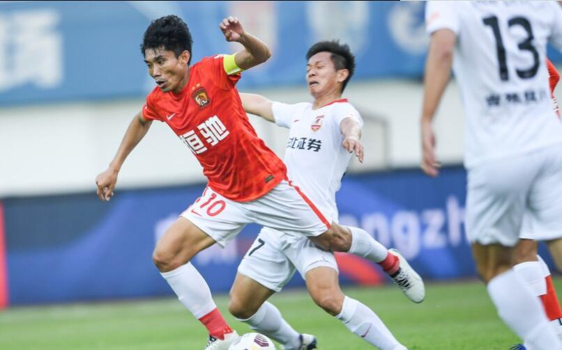 辽宁沈阳东北虎客场逆转长春亚泰，提前锁定季后赛名额