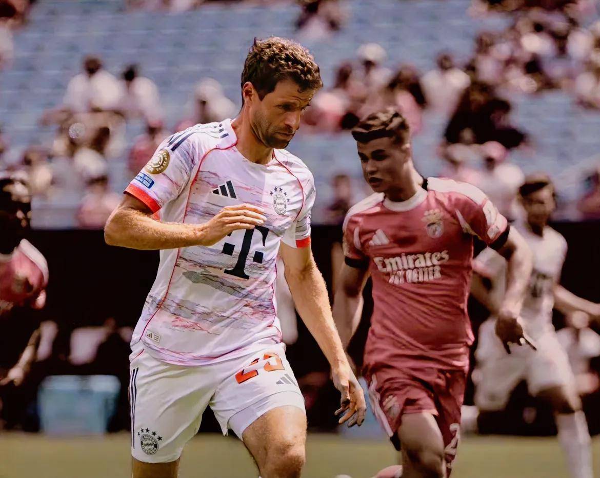 华体会登录入口-拜仁全面压垮晋级，尤文黯然离场