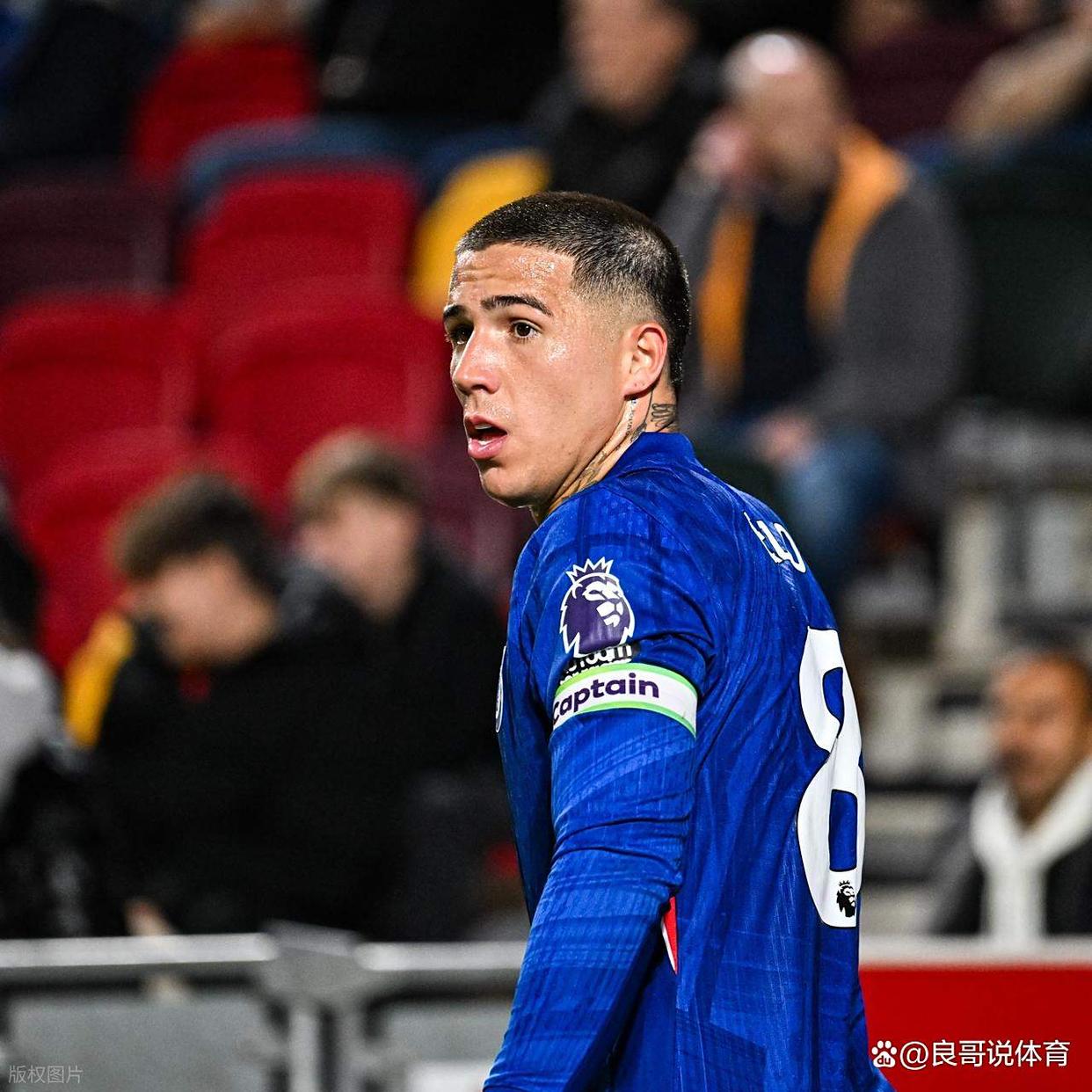 利物浦客场不敌热刺，积分领先优势减小的简单介绍